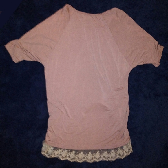 POL Distressed Pinkish Tan Tunic with Lace - Picture 2 of 10